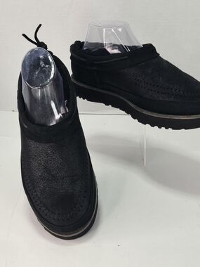Authentic UGG Campfire Slip On Black Suede Loafers Slippers Size Mens 8 1/2 8.5